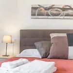 Riva Palace Apartments By Wonderful Italy